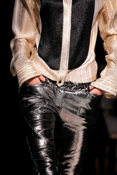 Look 36